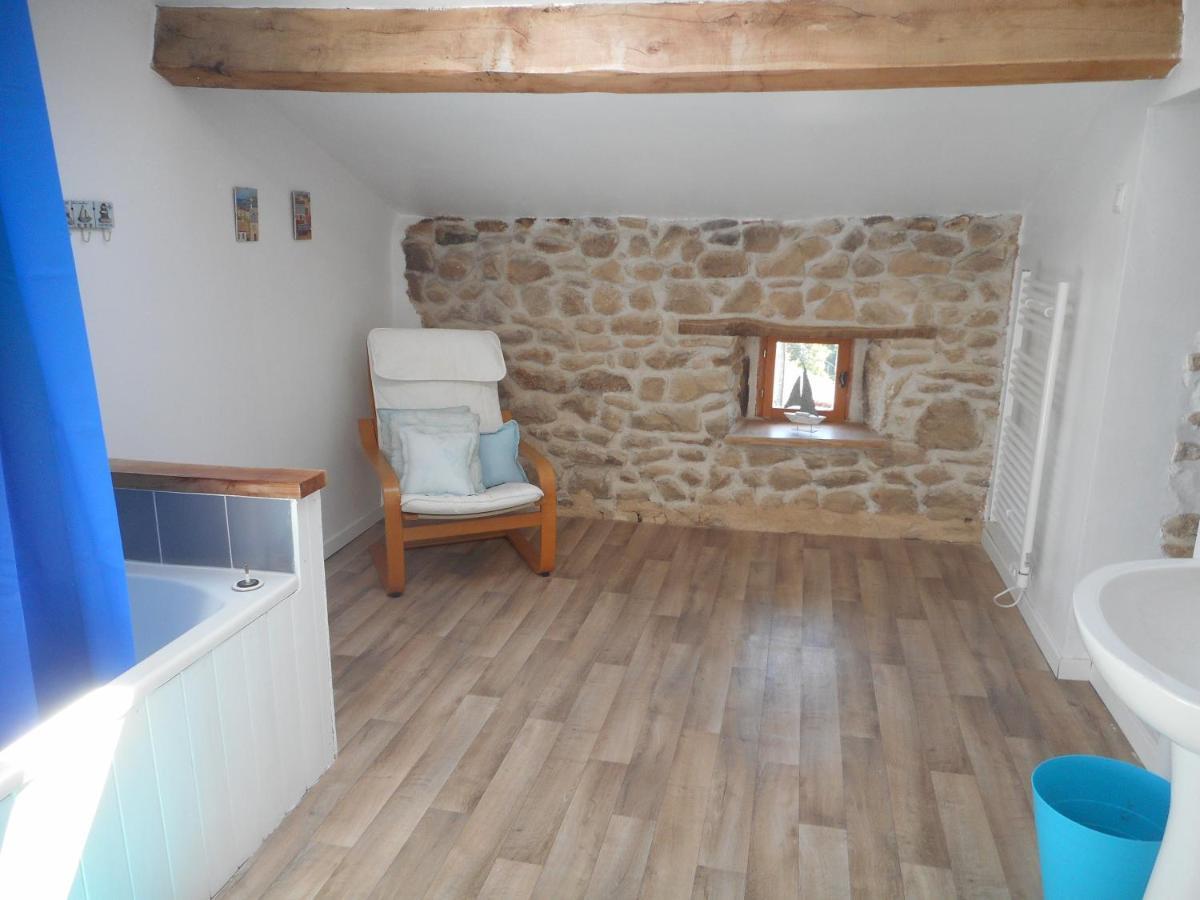Bed and Breakfast 38 Friaudour Saint-Pardoux-lʼOrtigier Exterior foto